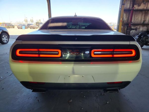 2016 DODGE CHALLENGER SXT