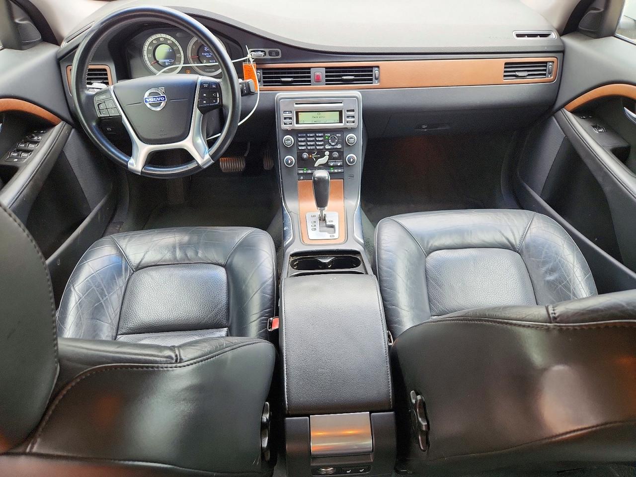 2010 VOLVO S80