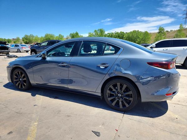 2022 MAZDA 3 Preferred Package