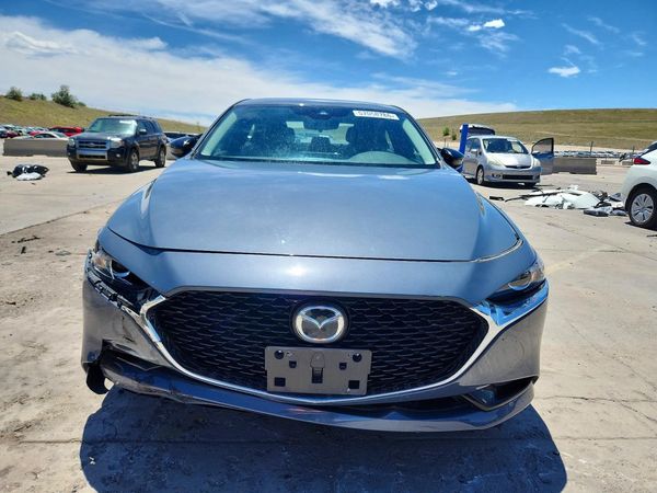 2022 MAZDA 3 Preferred Package
