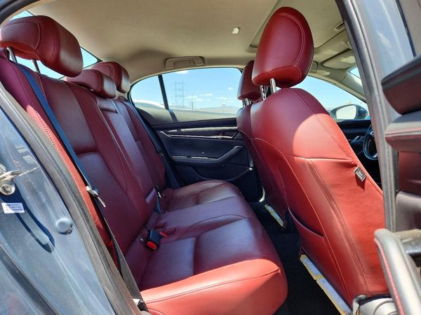 2022 MAZDA 3 Preferred Package