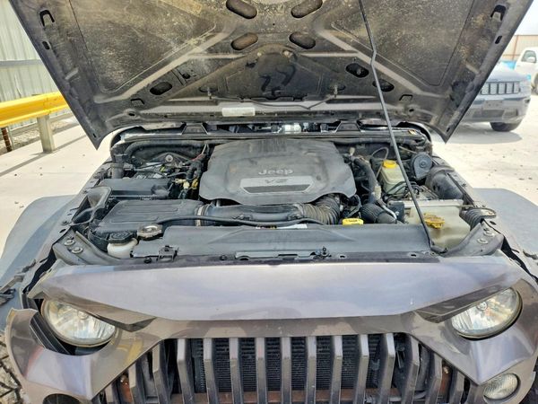 2016 JEEP WRANGLER UNLIMITED SAHARA 4X4