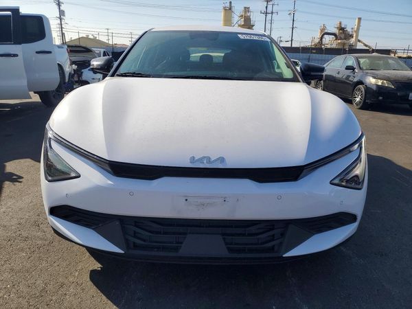 2025 KIA EV6