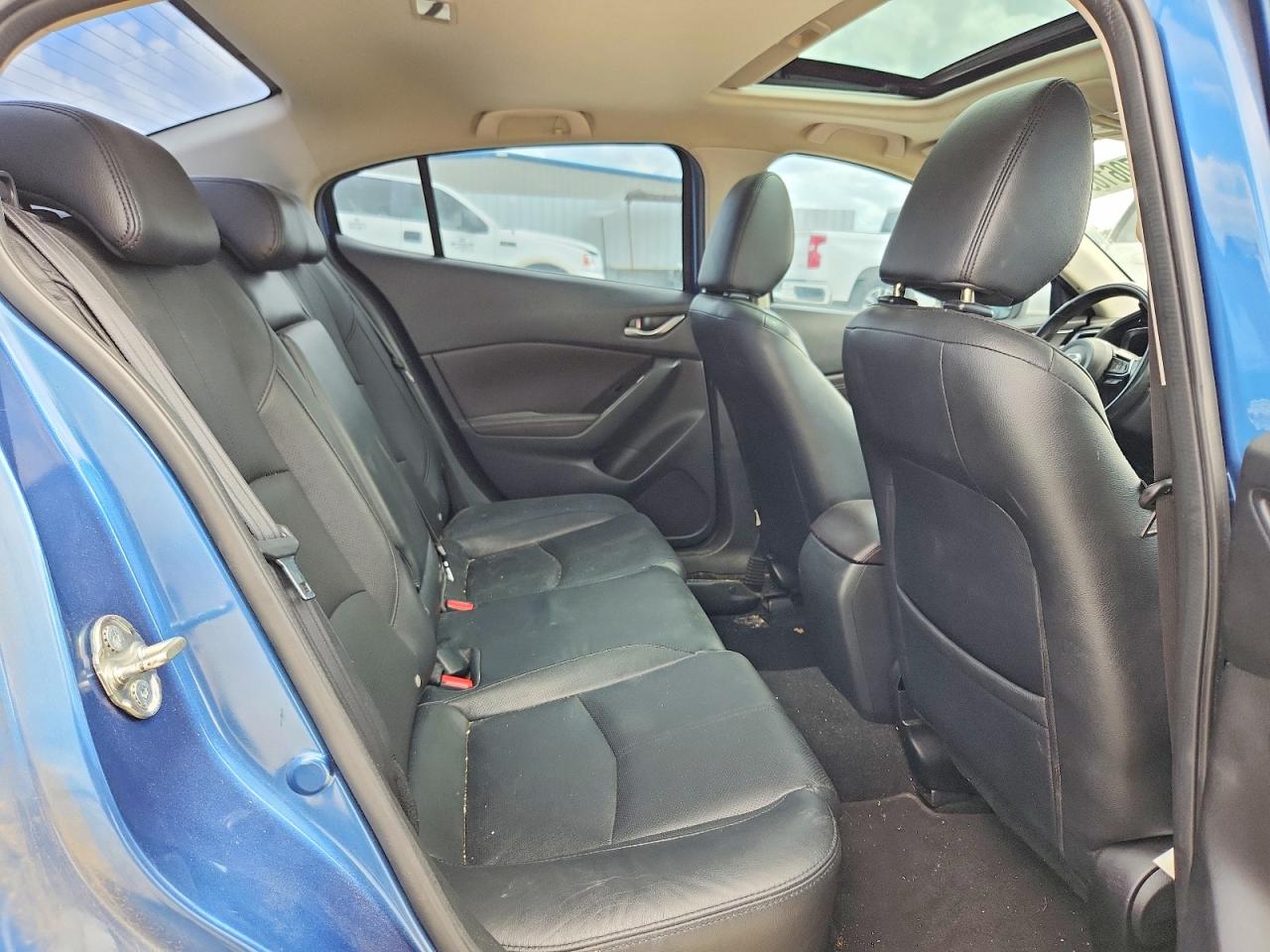 2017 MAZDA 3 Grand Touring