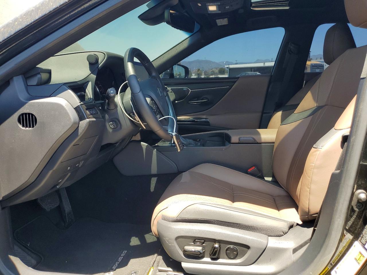 2025 LEXUS ES 300H 300h Luxury