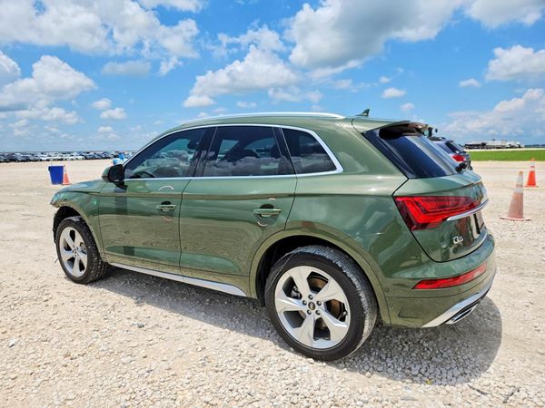 2023 AUDI Q5 S Line quattro Prestige