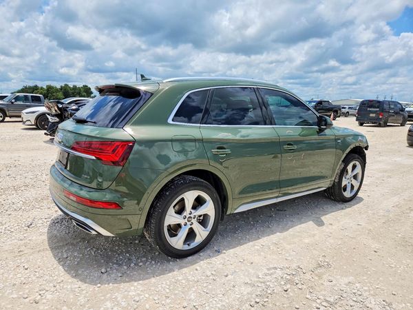 2023 AUDI Q5 S Line quattro Prestige