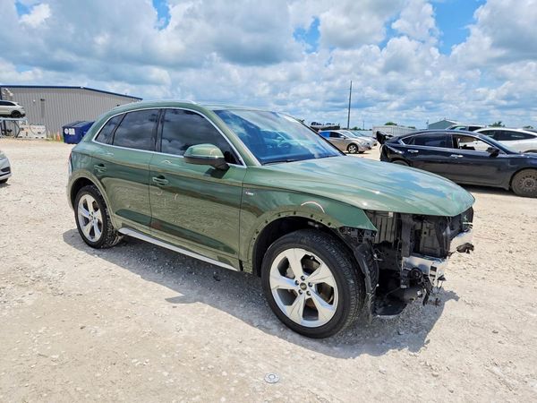 2023 AUDI Q5 S Line quattro Prestige