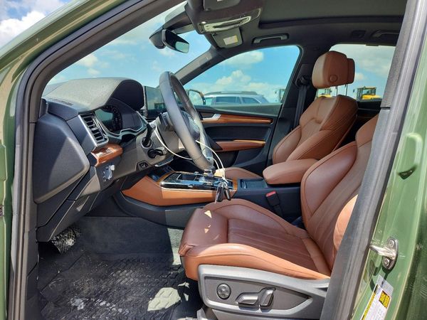 2023 AUDI Q5 S Line quattro Prestige