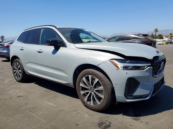 2024 VOLVO XC60 Plus Dark