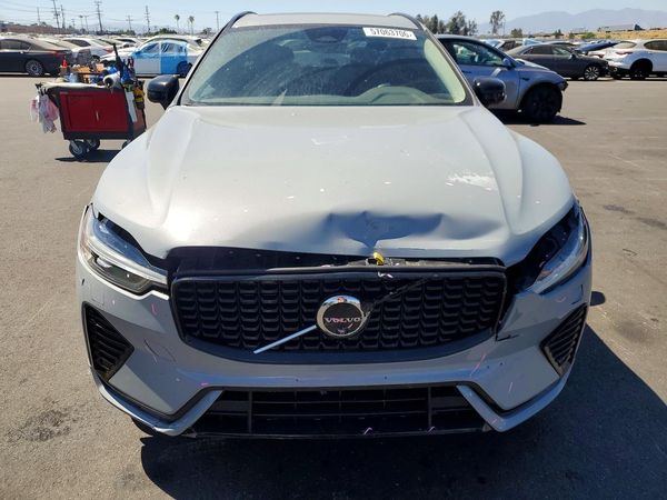 2024 VOLVO XC60 Plus Dark