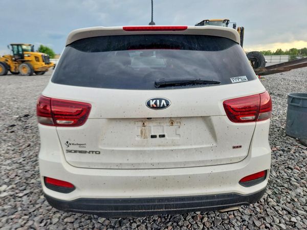 2019 KIA SORENTO L, LX, S