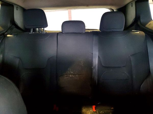 2019 JEEP RENEGADE LATITUDE 4X2