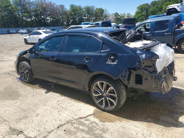 2022 TOYOTA COROLLA