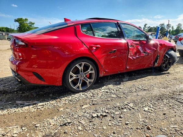2018 KIA STINGER GT2