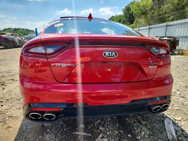 2018 KIA STINGER GT2