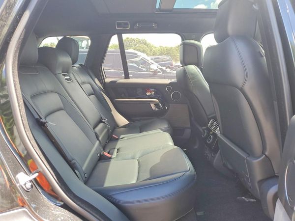 2020 LAND ROVER RANGE ROVER P525 HSE
