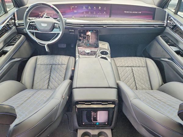 2025 CADILLAC ESCALADE IQ Sport-1