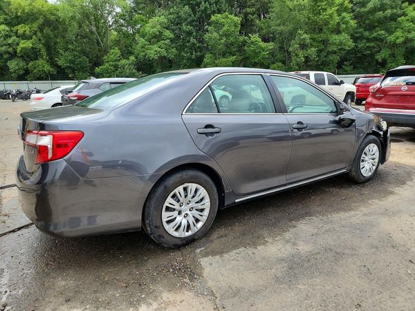 2013 TOYOTA CAMRY