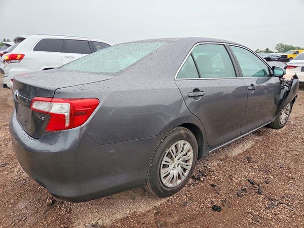 2013 TOYOTA CAMRY