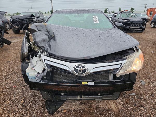 2013 TOYOTA CAMRY