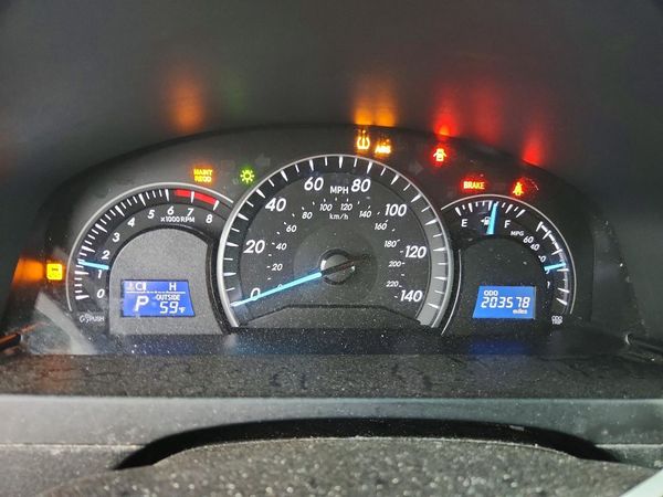 2013 TOYOTA CAMRY
