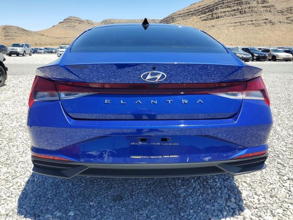 2021 HYUNDAI ELANTRA SE