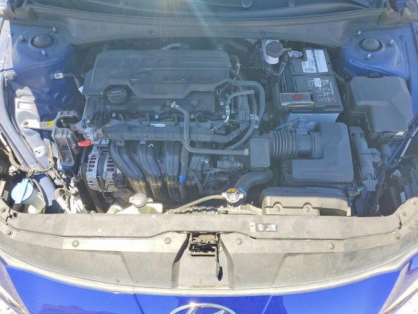 2021 HYUNDAI ELANTRA SE