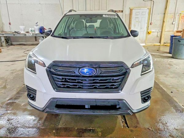 2024 SUBARU FORESTER Base Plus