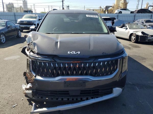 2025 KIA CARNIVAL