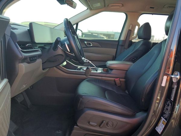 2025 KIA CARNIVAL