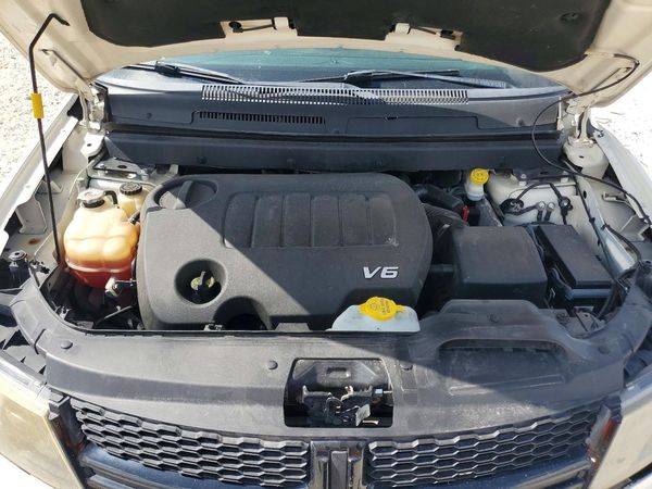 2018 DODGE JOURNEY Crossroad (M,U,C)