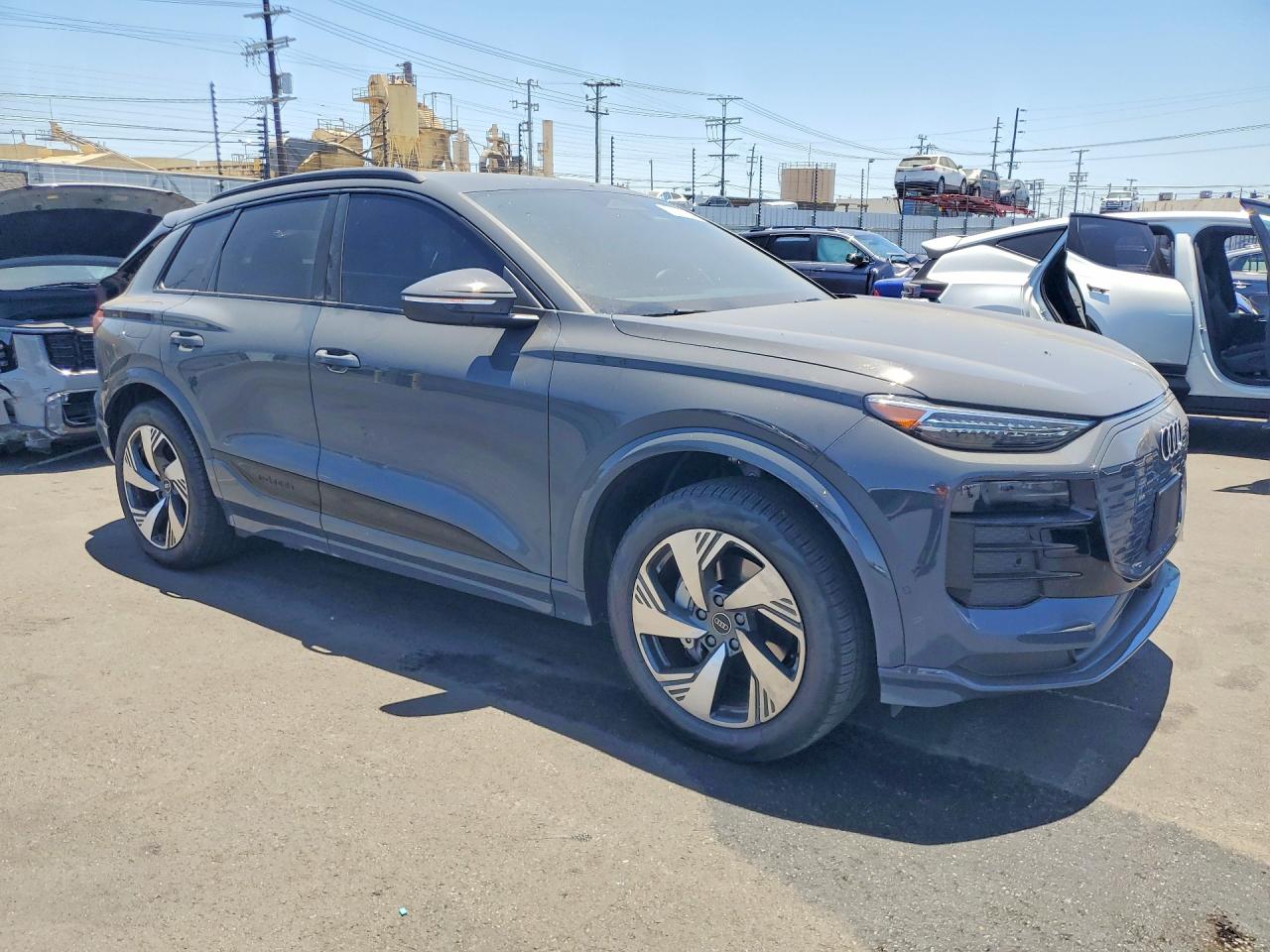 2025 AUDI Q6 E-TRON