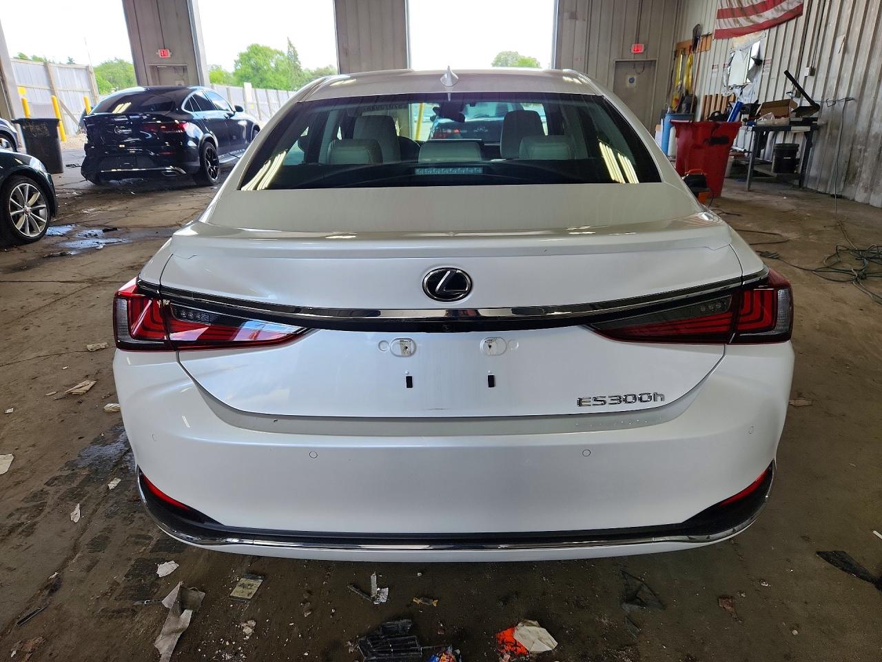 2024 LEXUS ES 300H 300h Luxury