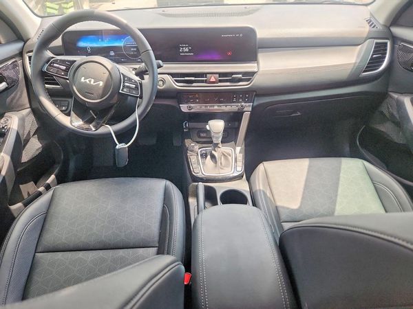 2025 KIA SELTOS EX