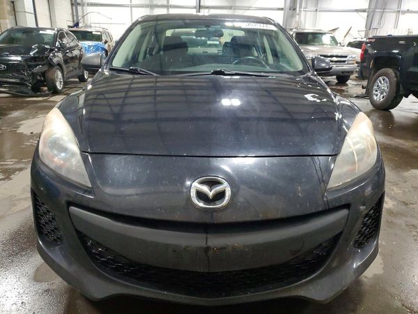 2013 MAZDA 3