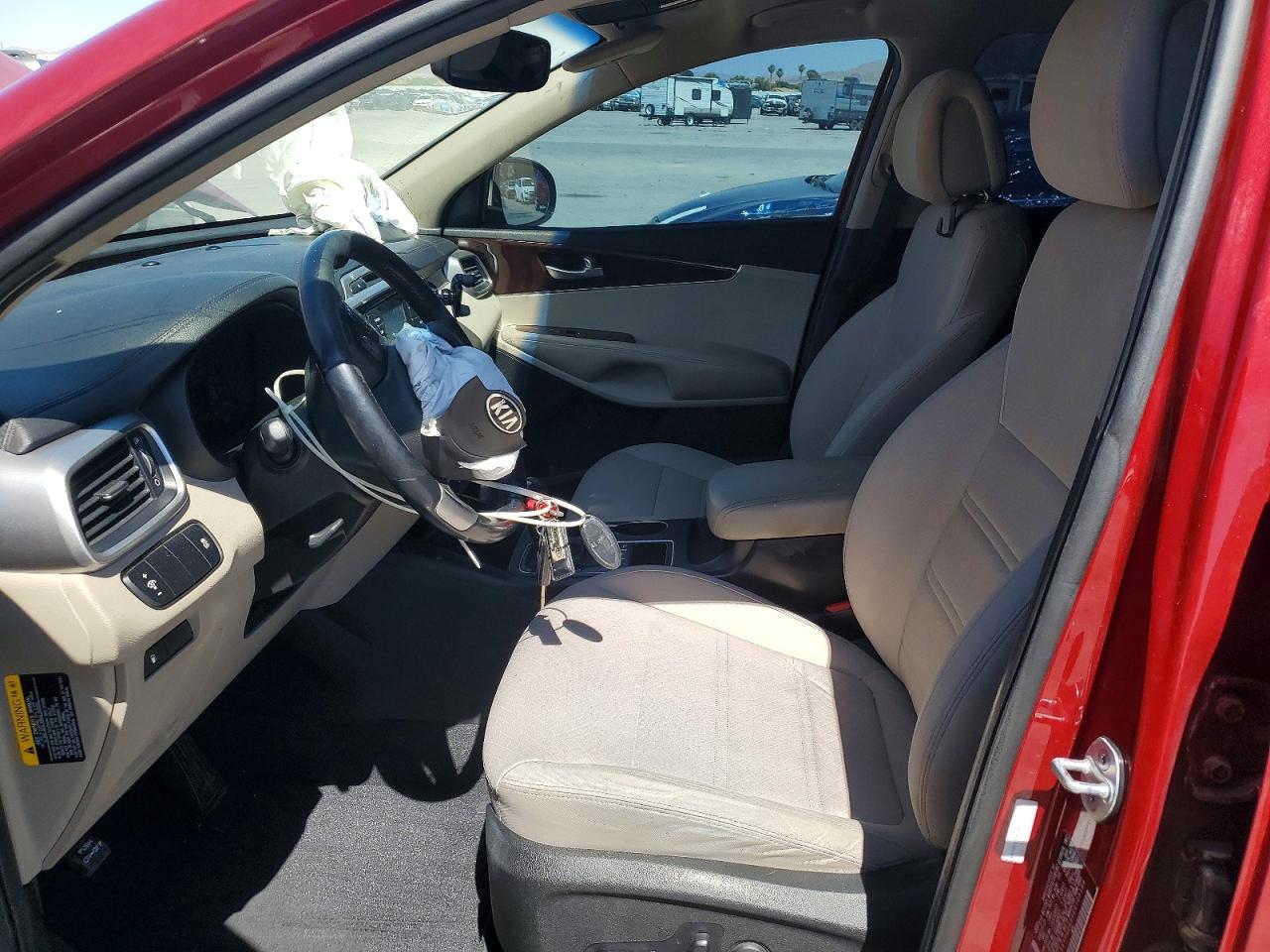 2016 KIA SORENTO L / LX