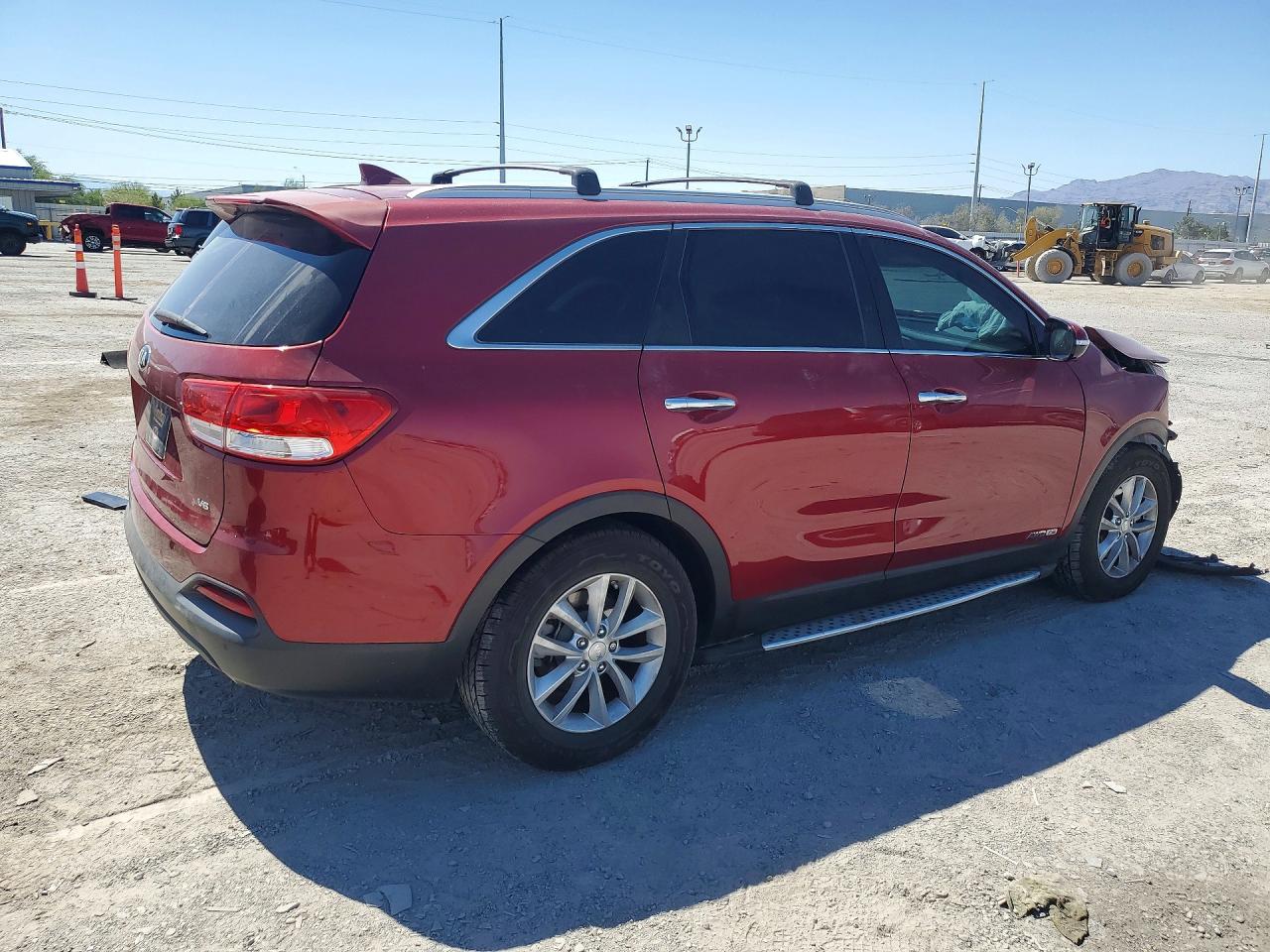 2016 KIA SORENTO L / LX