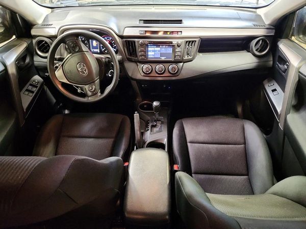 2018 TOYOTA RAV4 LE
