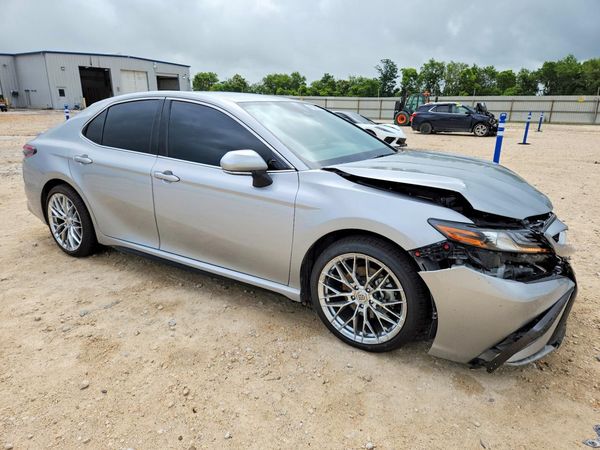 2022 TOYOTA CAMRY XSE — Passenger 3/4