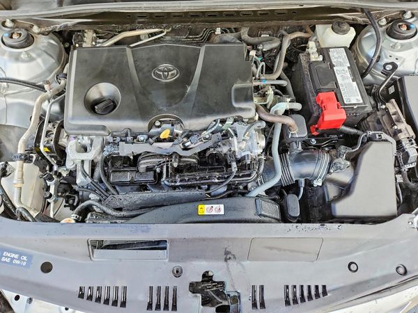 2022 TOYOTA CAMRY XSE — Engine bay