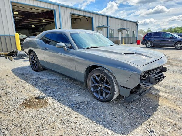 2016 DODGE CHALLENGER SXT