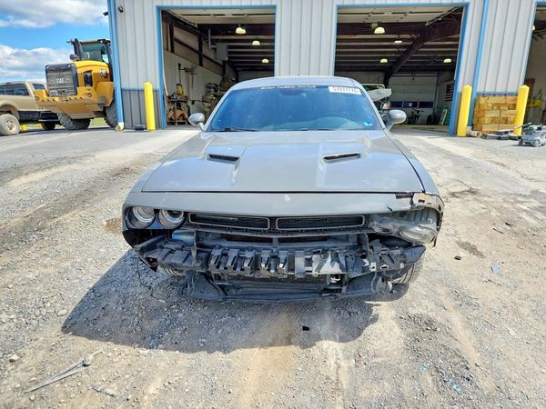 2016 DODGE CHALLENGER SXT