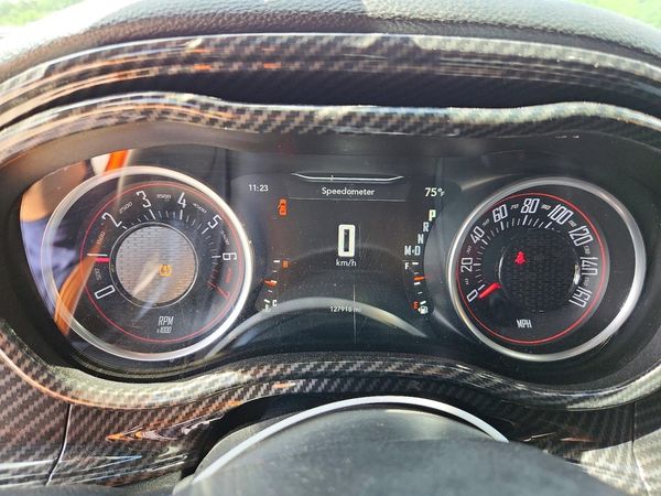 2016 DODGE CHALLENGER SXT
