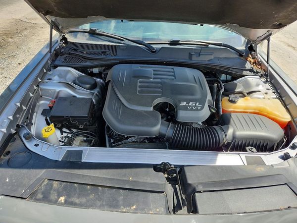 2016 DODGE CHALLENGER SXT