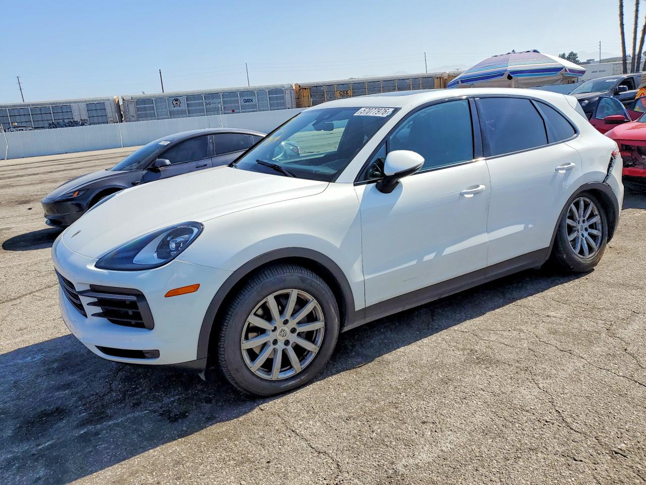 2019 PORSCHE CAYENNE