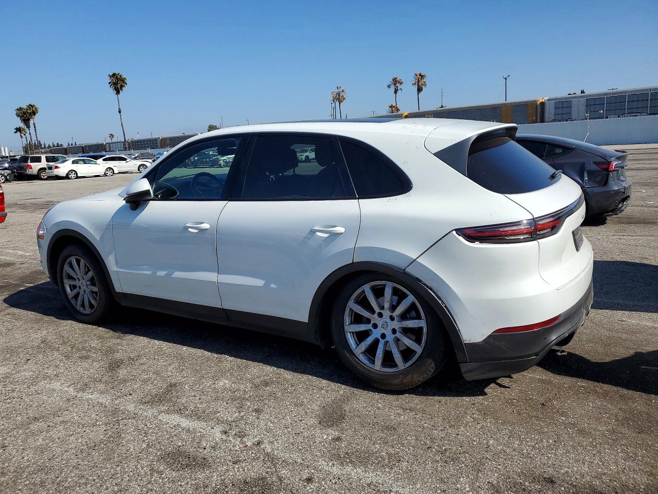 2019 PORSCHE CAYENNE