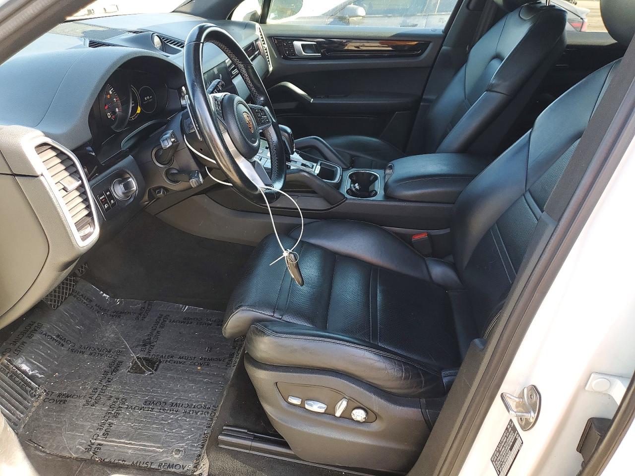 2019 PORSCHE CAYENNE