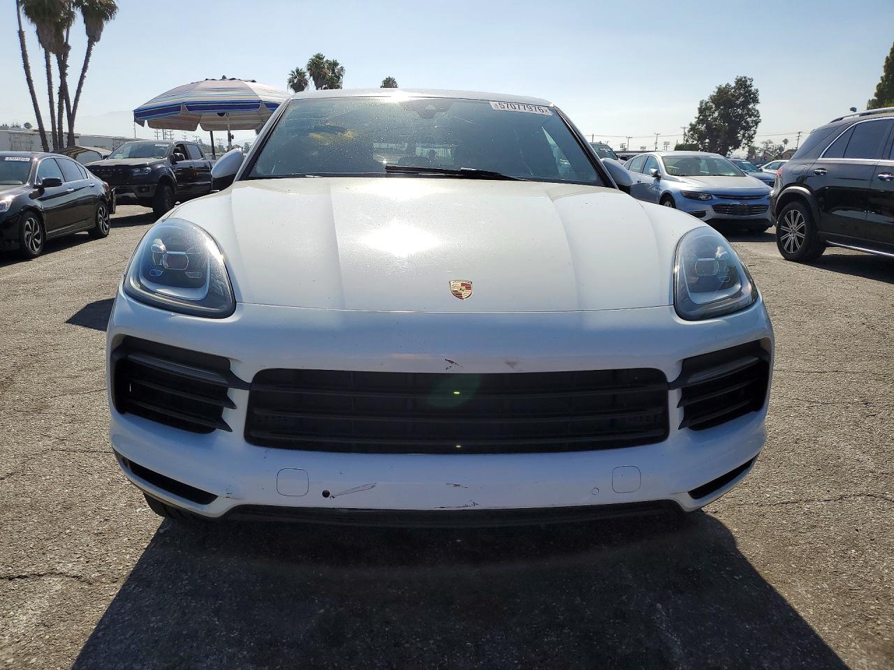 2019 PORSCHE CAYENNE