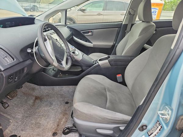 2014 TOYOTA PRIUS — DENT